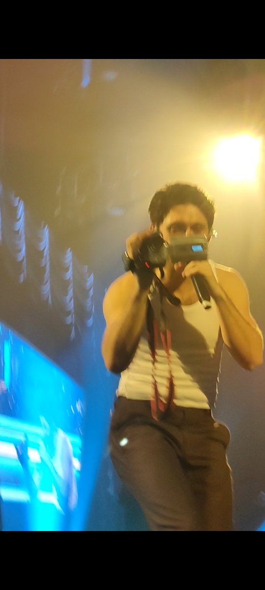 eversincewarsaw's tweet photo. STOP czego słuchasz? Wykonawca i tytuł
#theshowliveontourłodź https://t.co/aySOZP3CfN