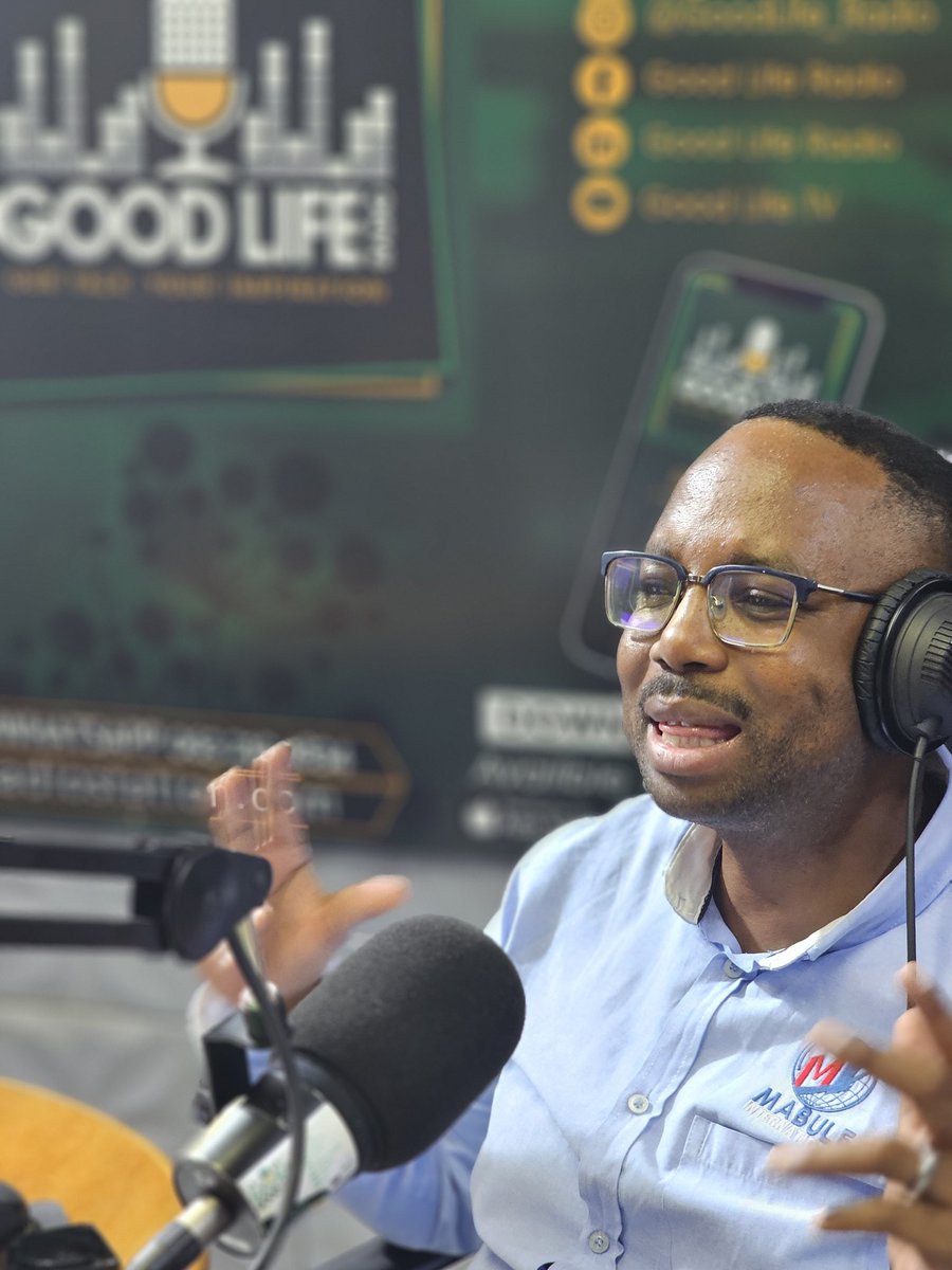 GoodLife_Radio's tweet image. We are good at fighting together, and poor at building together: GOOD LIFE TALK with Mr. Mighty Mabule 

Studio: 064 8962 911 
VN: 063 210 7834 marketing@goodliferadiostation.com