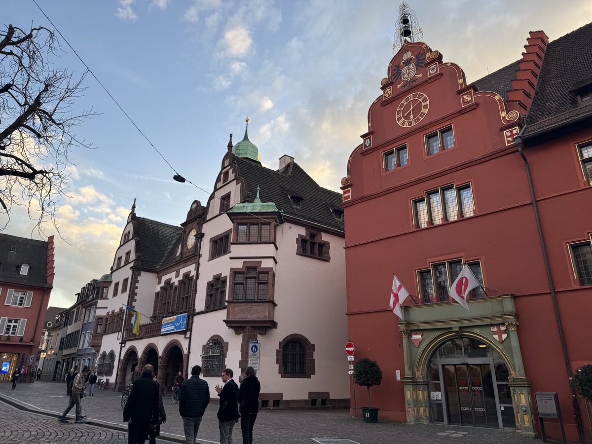 Gilles 🇨🇭🤝🇫🇷🤝🇩🇪 🤝🇪🇺✊ tweet media