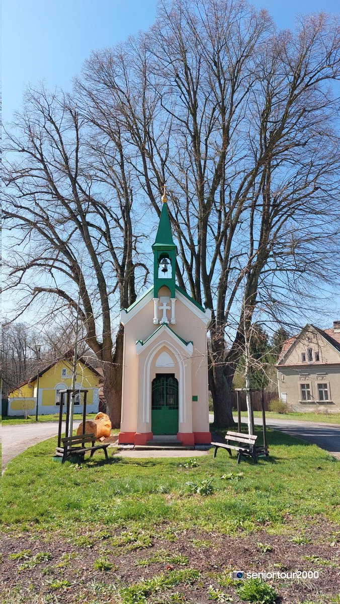 seniortour2000's tweet image. Labská kurýrní..v Lysé otočka na Byšičky, Čelákovice, Mochov a do Úval na vlak..serpentiny v Kozovazích daly vzpomenout na naše alpská putování, dnes navíc s těžkým batohem na zádech 🤣 #Labe #Polabi