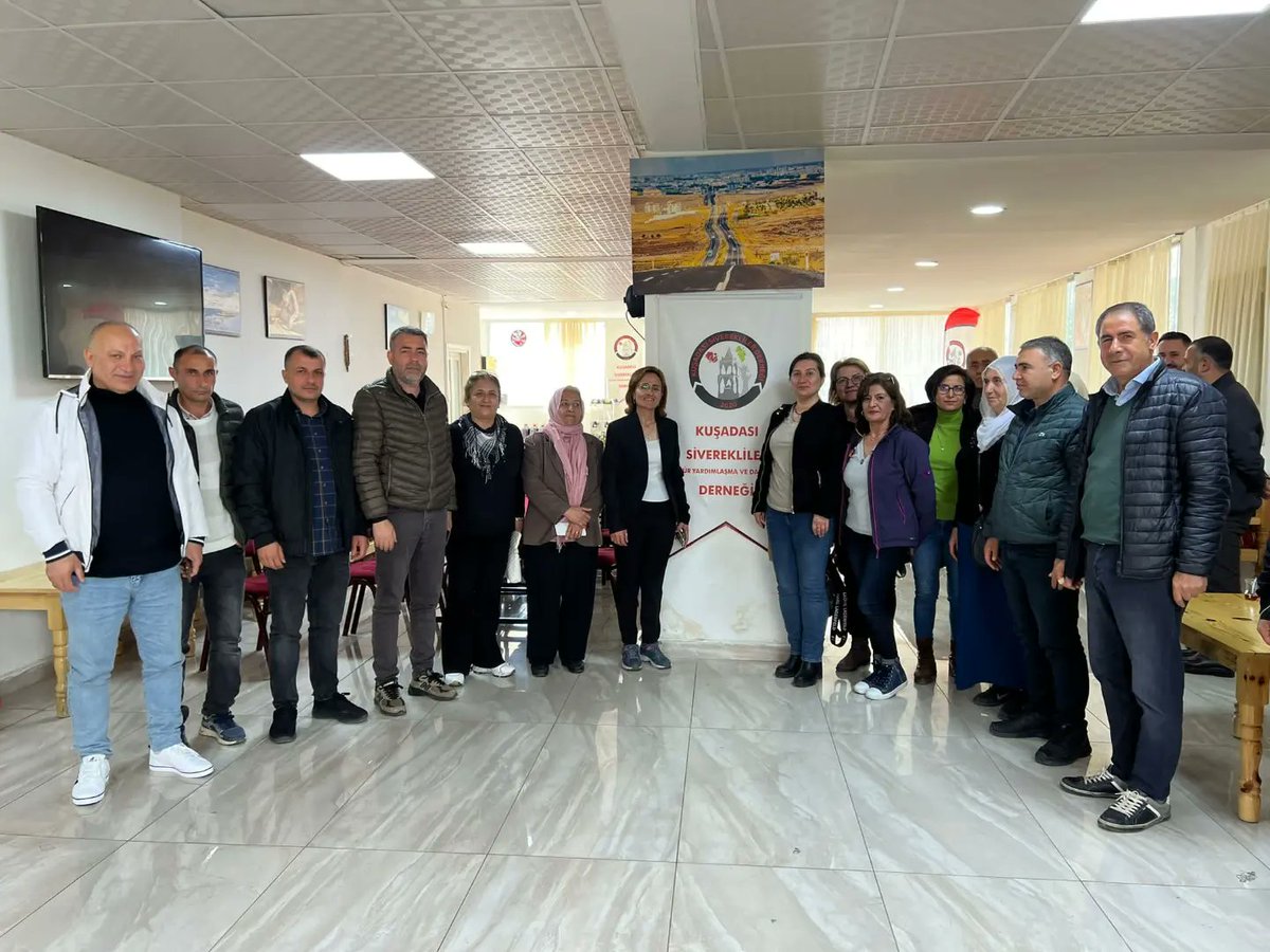 DEMKusadasi's tweet photo. Kurum ziyaretlerimiz Kuşadası Cem Evi, Siverekliler Derneği, Efes Yeni Antlaşma Kilisesi, KESO, KUTO ile devam ediyor. Yerel yönetimlerden beklentilerini dinlediğimiz kurumların nazik misafirperverliklerine teşekkür ederiz. 

#Aydın #Kuşadası #DEMParti https://t.co/8gdi3C1XCP