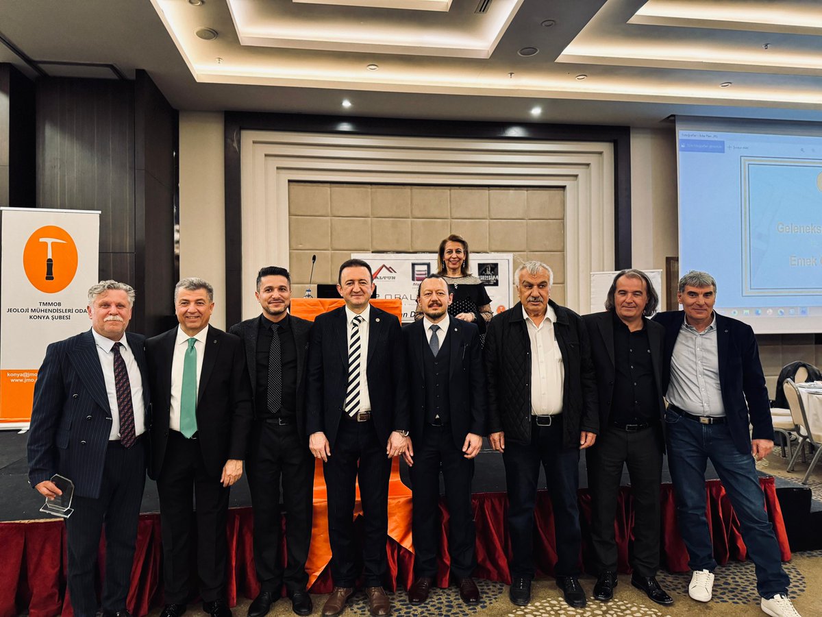 bektasbaris's tweet photo. Jeoloji Mühendisleri Odası Konya Şubesi’nin düzenlediği iftar programına katıldım.

Konya İl Başkanımız Bekir Yaman’ın meslek hayatında 30. yıl plaketini aldığı emek ödülleri çerçevesinde ben de meslek hayatında 40. yılını dolduran kıymetli mühendislerimize plaketlerini takdim ettim. @BekirYamanCHP @jmokonya
