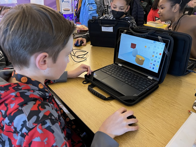 ButtsRoadInt's tweet photo. Mrs. Lucas' 5th graders are designing egg landers in Tinkercad to be printed on our 3D printers.  They discussed the net force acting on the egg, as well as measured each dimension in Cad. #SOARingHighatBRI https://t.co/pEXt1EmcGi