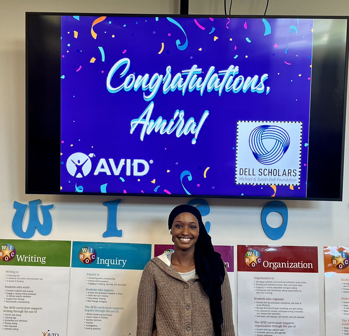 🎉Congratulations, Amira on being the newest Northtown @DellScholars!🎉We are so proud and excited for you!!💜🐝💛@AVID4College @NKCSchools @DrJonrs @HawarKhalandi @TFundermann3 @LDouglas_NKCHS @mitsinessa