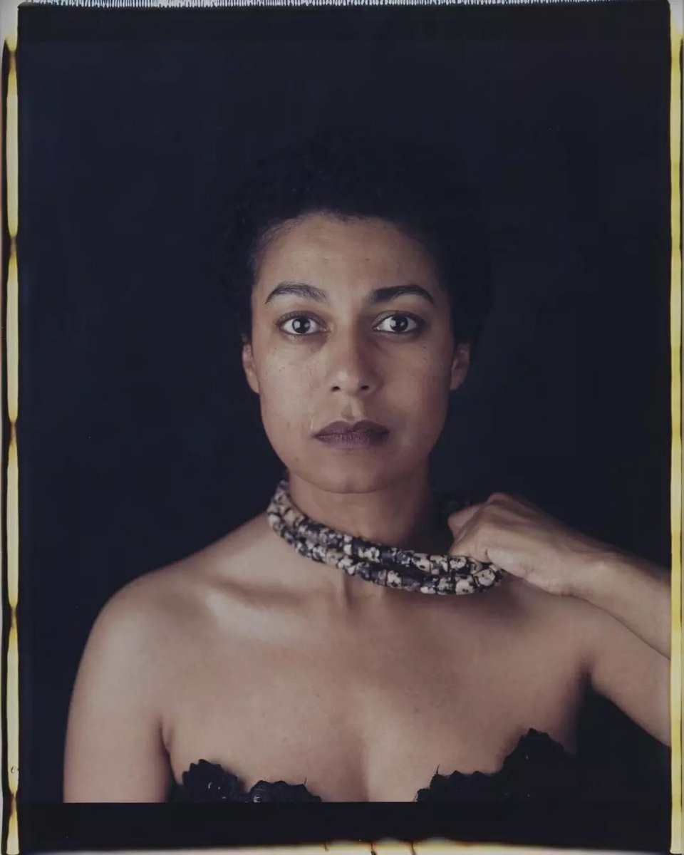 Tate's tweet image. #MaudSulter’s series of large-scale Polaroids is our #WorkOfTheWeek. Titled ‘Les Bijoux’, the work is made up of nine self-portraits. 

In each, Sulter has imagined herself as Jeanne Duval, the romantic companion and muse of French poet Baudelaire. 

🎞️ bit.ly/3PupKEh
