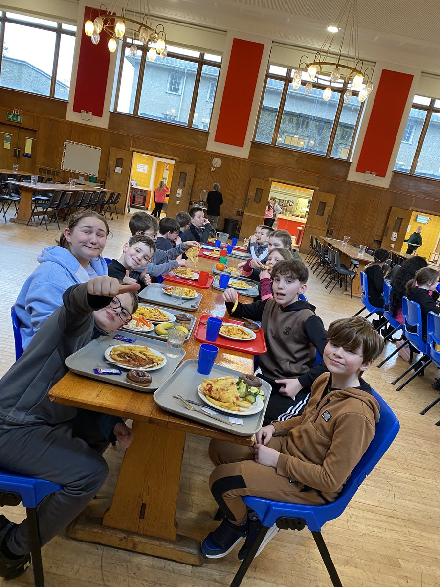 Class 6F tweet media