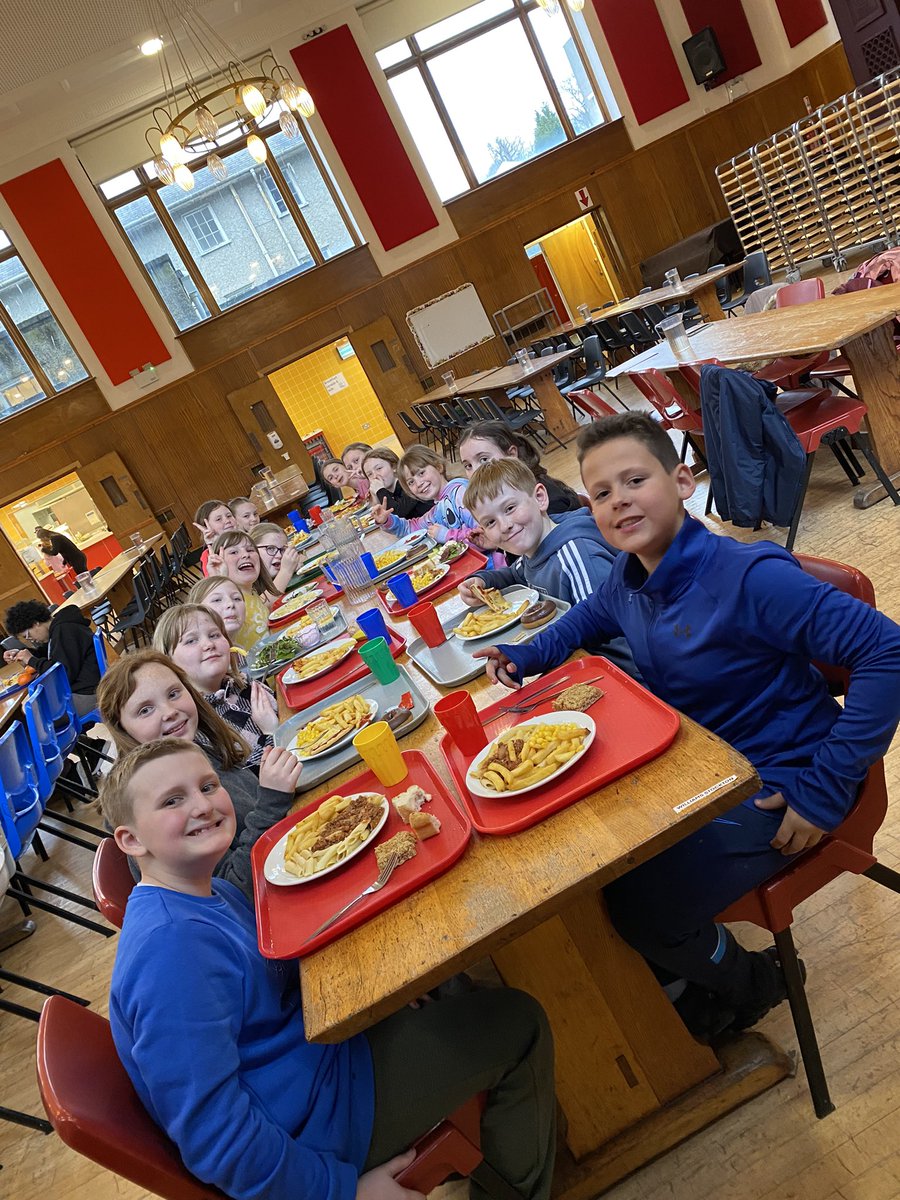 Class 6F tweet media