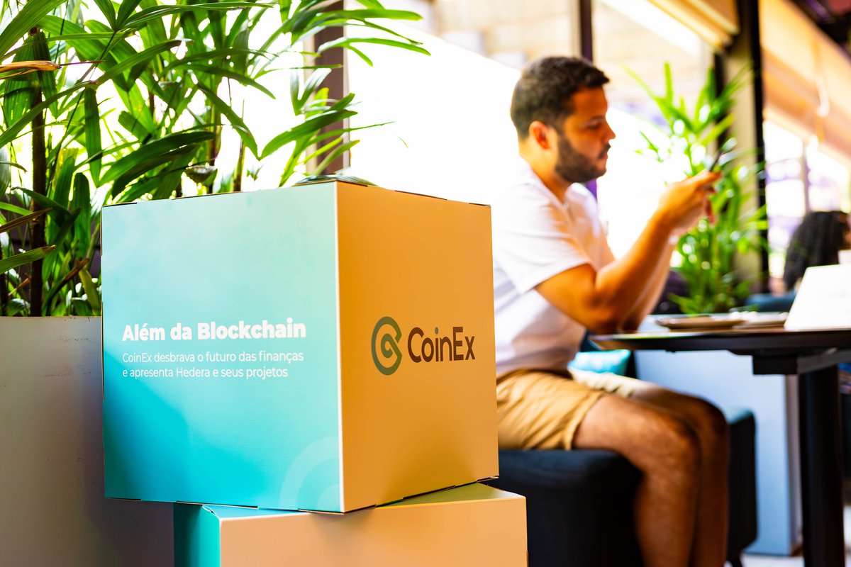 CoinexPortugues's tweet photo. Cada meetup é uma oportunidade imperdível para fazer networking e aprender algo novo! 🚀

#CoinExHedera2024 #CoinExMeetup2024 #CoinExstaywithSP https://t.co/8IDmn26xSx