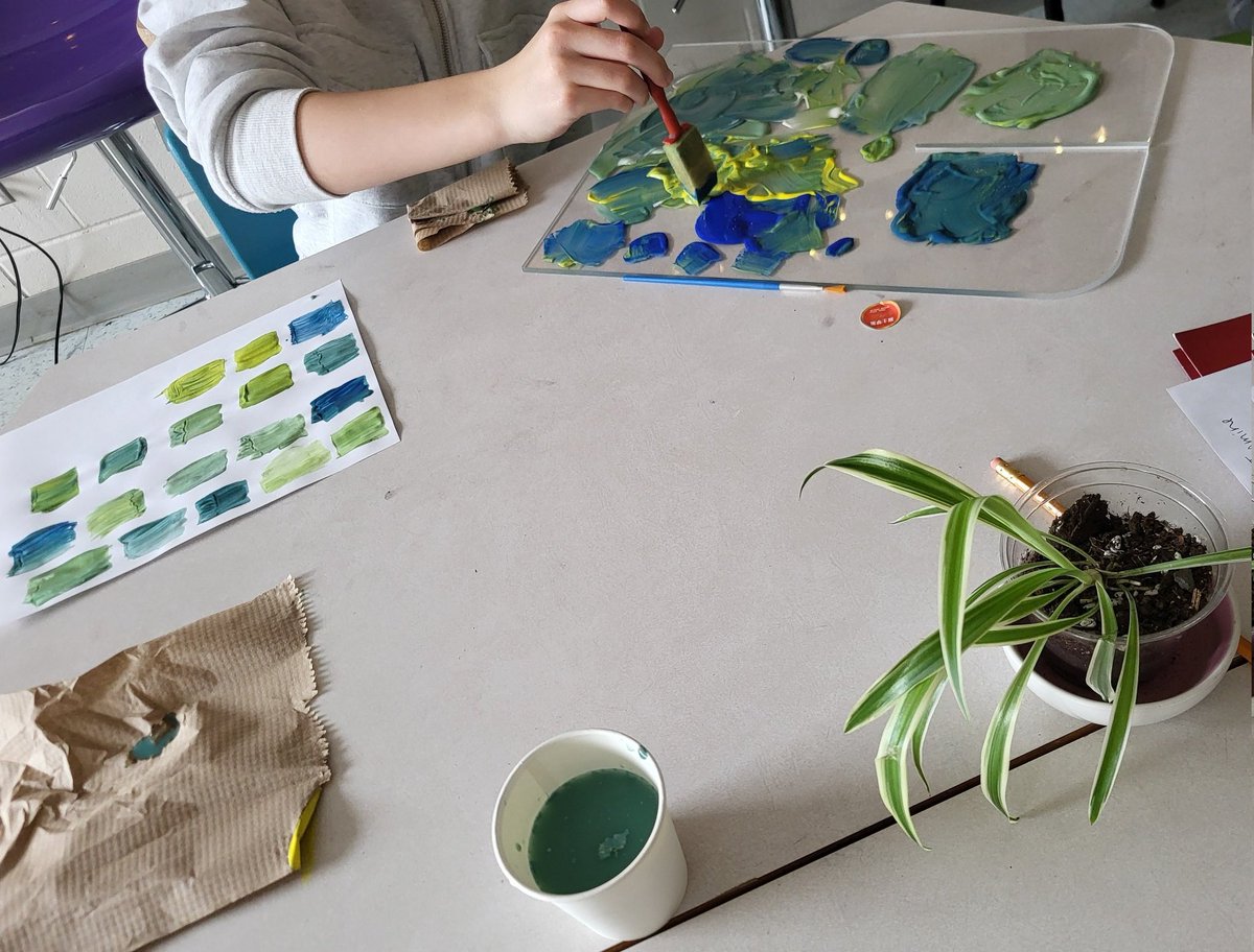 misssammantha's tweet image. In celebration of the first day of spring we created and named shades of green! @ThomasMoreOCSB @ocsbEco #ocsbHope #BringOnSpring🌱