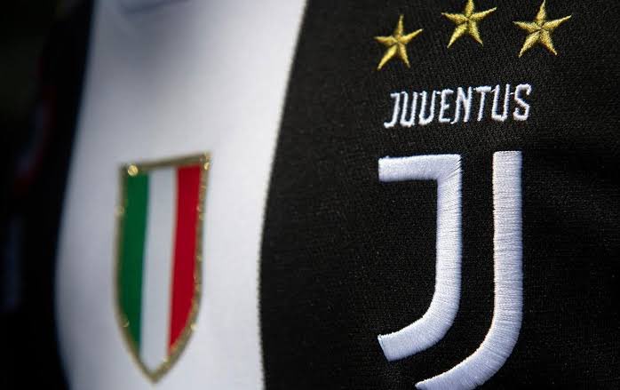 atavratpitbull's tweet photo. Juventus küme düşürüldüğünde İtalya ligi hiç değer kaybetmedi.  10 senedir şampiyon olamayan hiçbir başarısı olmayan Fenerbahçe çekilince mi Süper lig değer kaybedecek. Hadi sizi bekliyoruz, çekin takımı @Fenerbahce https://t.co/iZxK0WzHtj