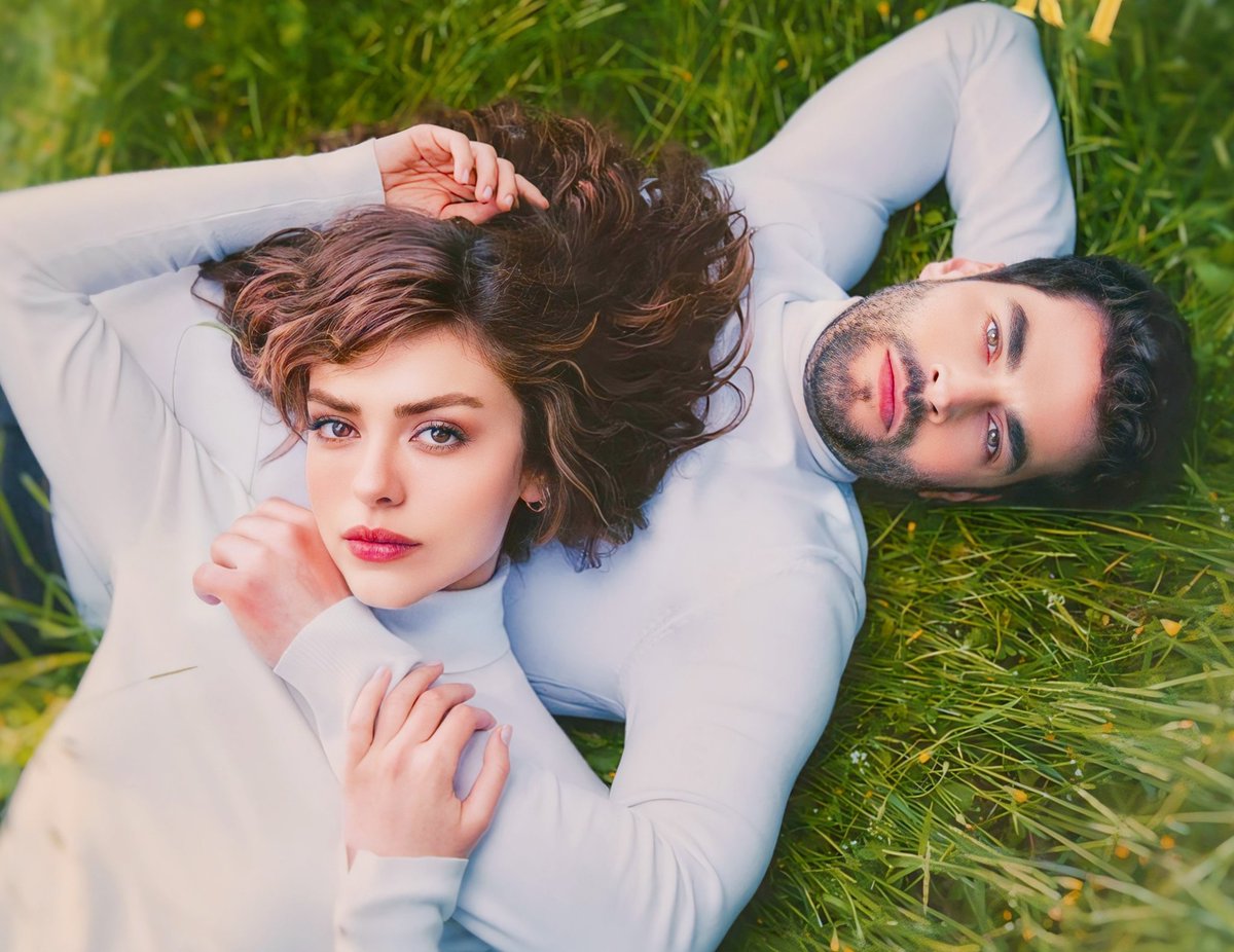 Nadia_Tl7's tweet photo. Look at this beauty 🤍🥀😭

#AkınAkınözü • #AslıhanMalbora
#YabanÇiçekleri • #ElKıl https://t.co/u6xgWOTAdo