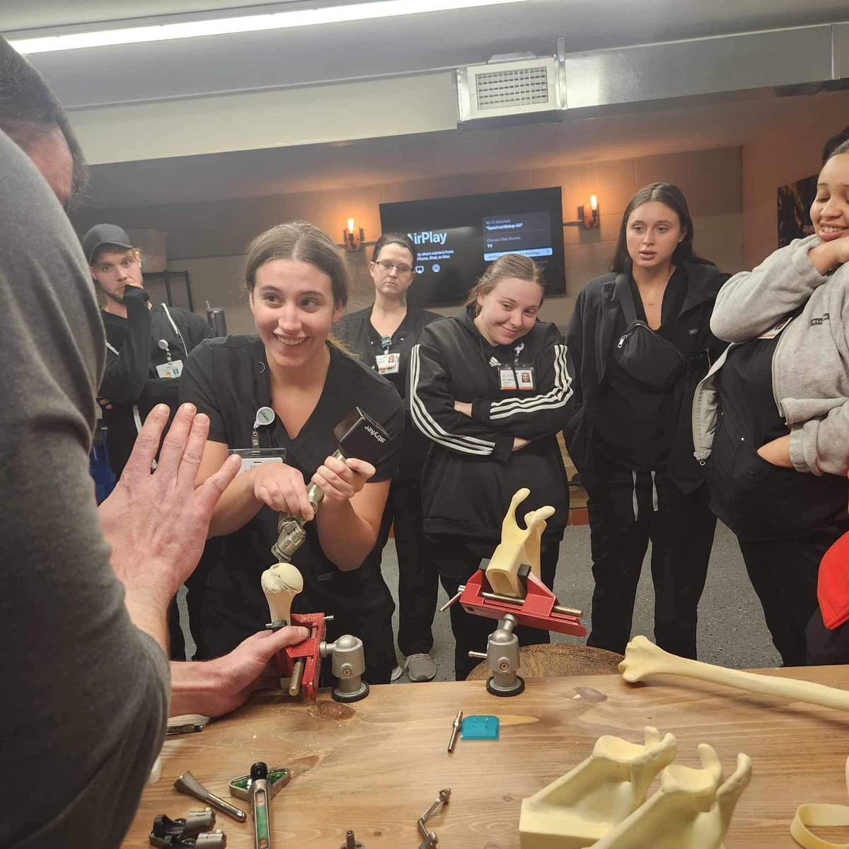 WCMedicalLLC's tweet photo. I had the pleasure of hosting the CST students from Ivy Tech for a sawbones workshop at my office. Thank for the opportunity!! https://t.co/7k2pRlV1in