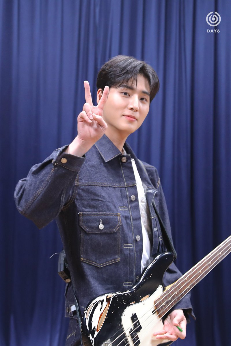 DAY6 Young K - France tweet media