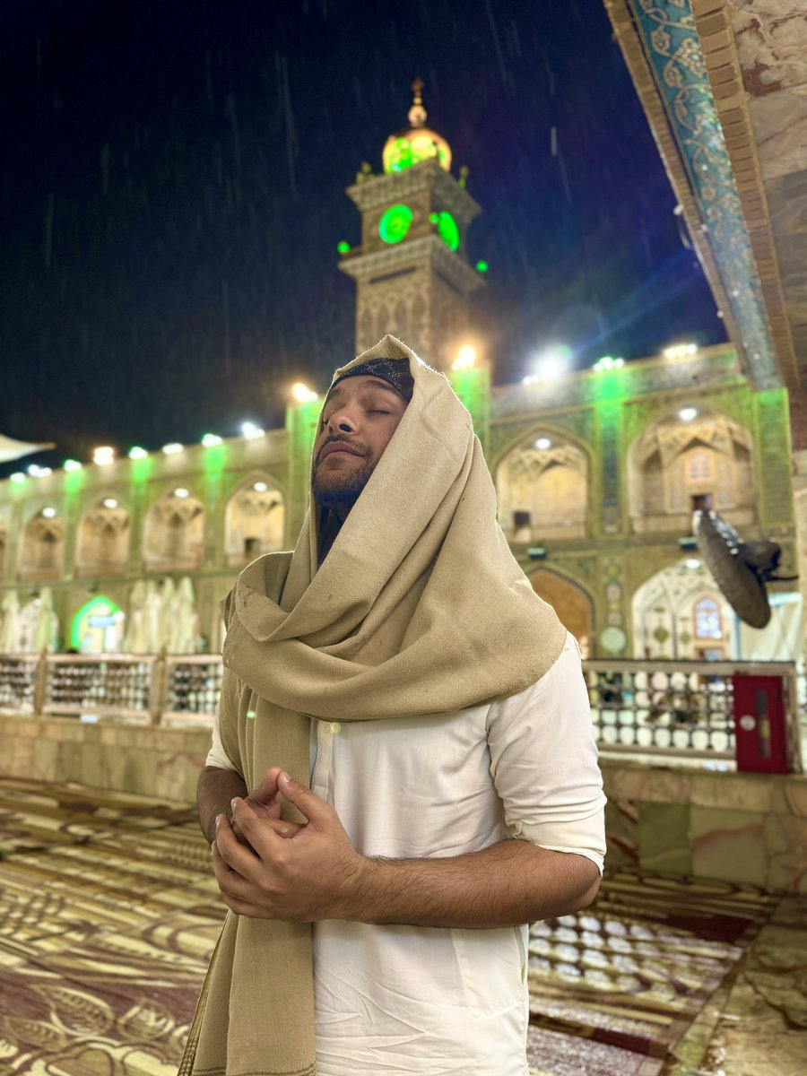 AsimAzharr's tweet photo. Ramadan Kareem in Najaf with Imam Ali (as) ♥️🤲🏽 Alhamdulillah https://t.co/HLpiBIT9AN
