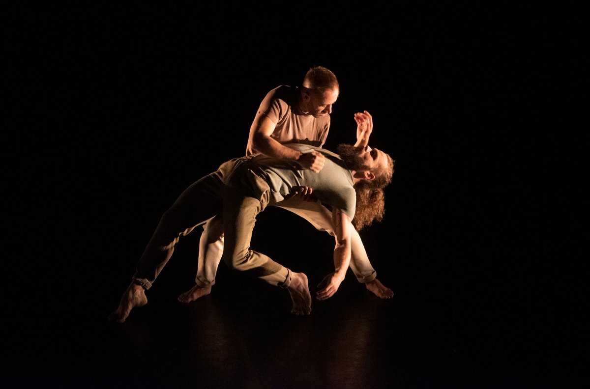 Otra de las compañías que va a bailar en el #CircuitoAcieloabierto2024 es Marc Fernández &amp; Julio León (Cataluña).
⬇️⬇️
ior-duet.com 
La pieza que veremos: (ÍOR).

#CircuitoAcieloabierto #ProyectosenRed #FestivalesdeDanza #ProyectosCulturales #danzaenlacalle #danza
