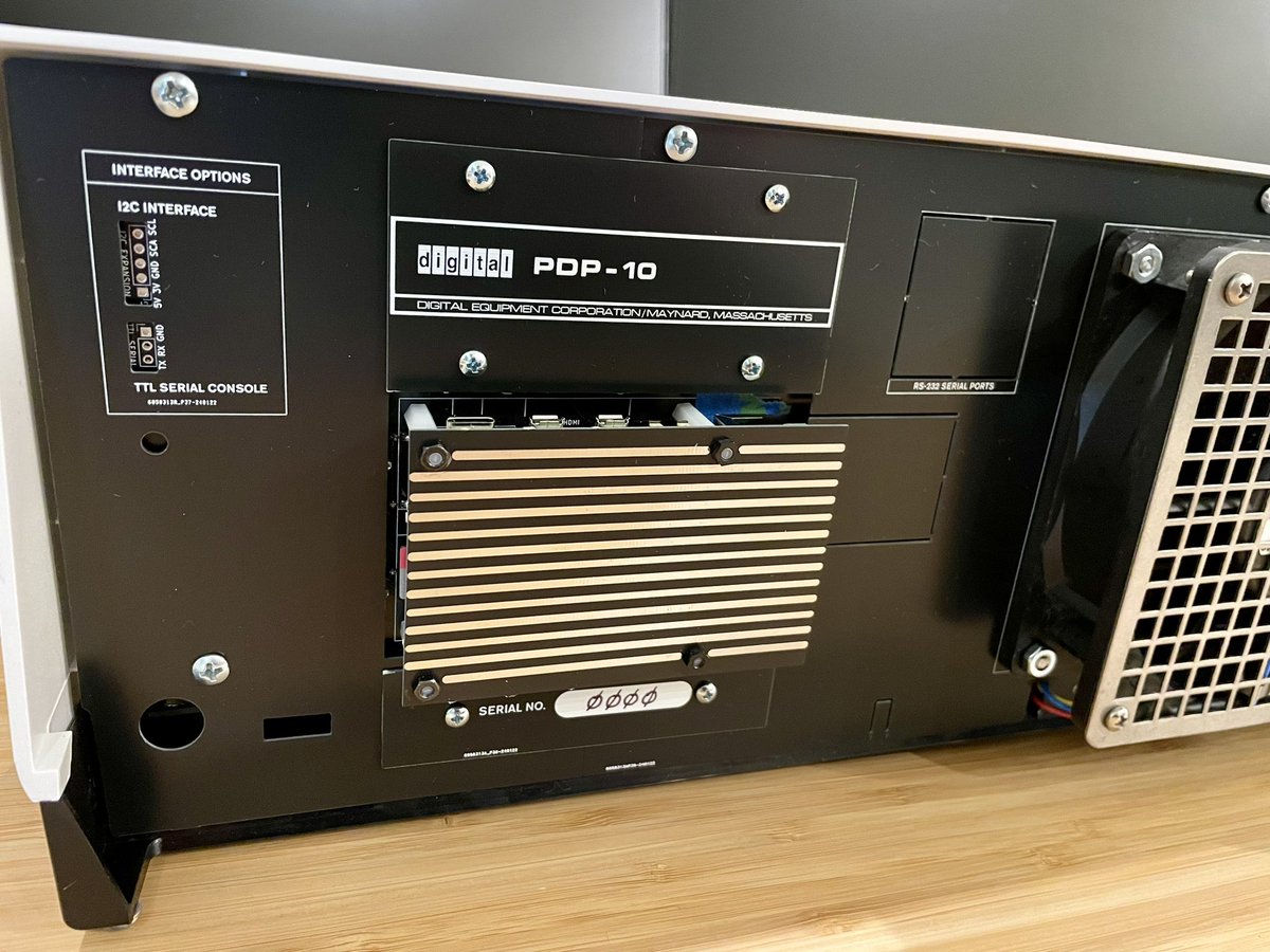 sdf_pubnix's tweet photo. the interim computer festival is this Saturday & Sunday March 23rd & 24th https://t.co/PIKFXGKDBM #retrocomputing #vintagecomputing #pidp10 #mit https://t.co/HalJDoYexA