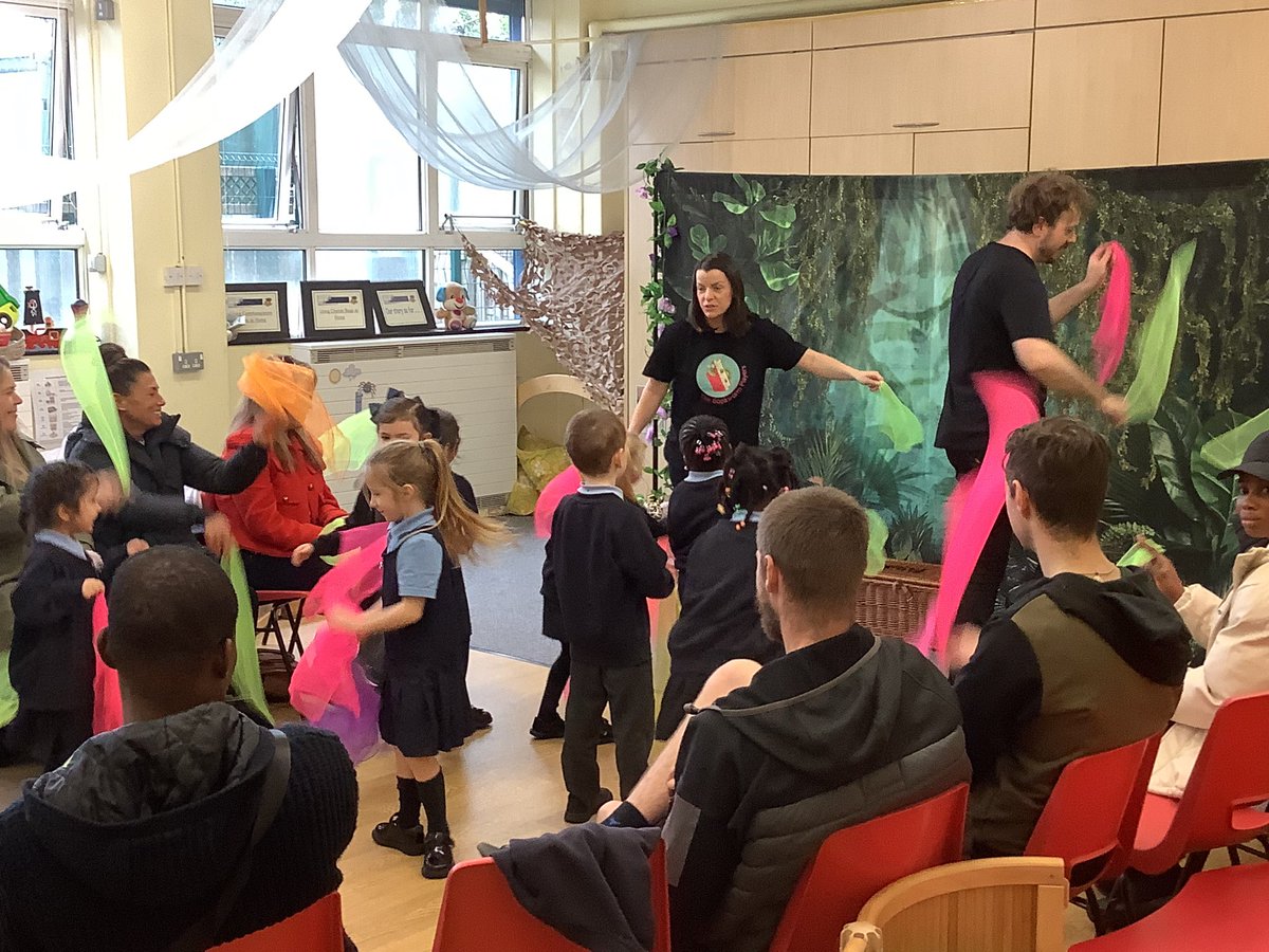 What a fantastic day! The children loved taking part in a workshop based on the story ‘Giraffes Can’t Dance’ with @BookwormPlayers. Thank you to everyone who took part. 🦒🪩📚#iqmfamily #bringingbookstolife