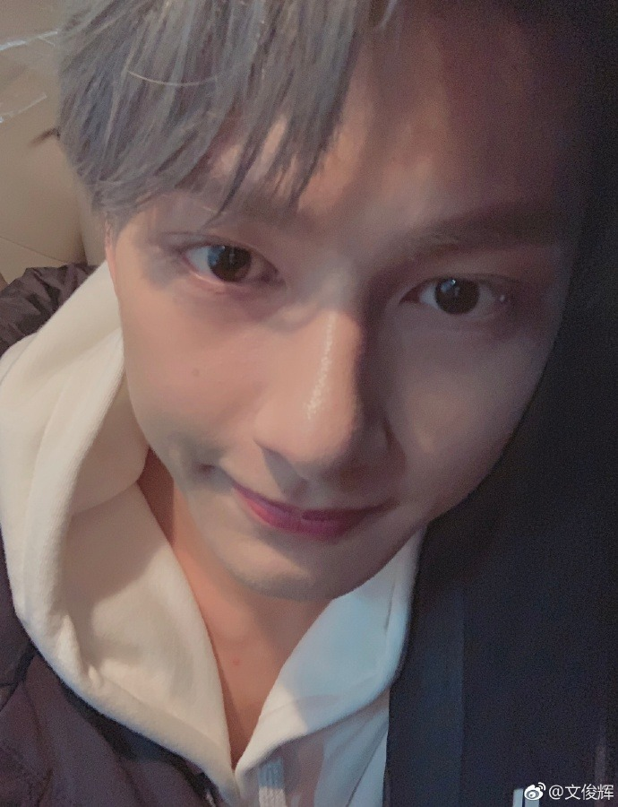 archiveforjun's tweet photo. 190106 #JUNHUIPOST 
Weibo Post
© 文俊辉

#준 #JUN #문준휘 #文俊辉 #SEVENTEEN #세븐틴 https://t.co/7j82Ge3EBY