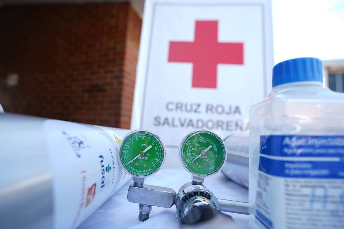 #donativo 🚑|🚨 Hoy recibimos el donativo de insumos y equipo de oxigenoterapia, por parte de la @FUSALorg y Direct Relief, que viene a fortalecer nuestro servicio de ambulancias, clínica de Emergencias y el servicio de Terapia Respiratoria en la sede central.