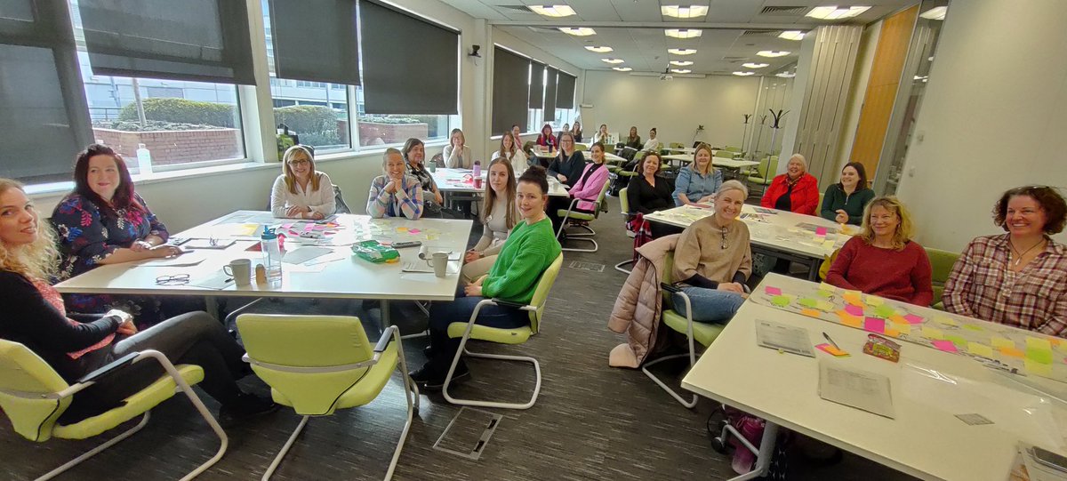 Lorraine Farrow tweet media