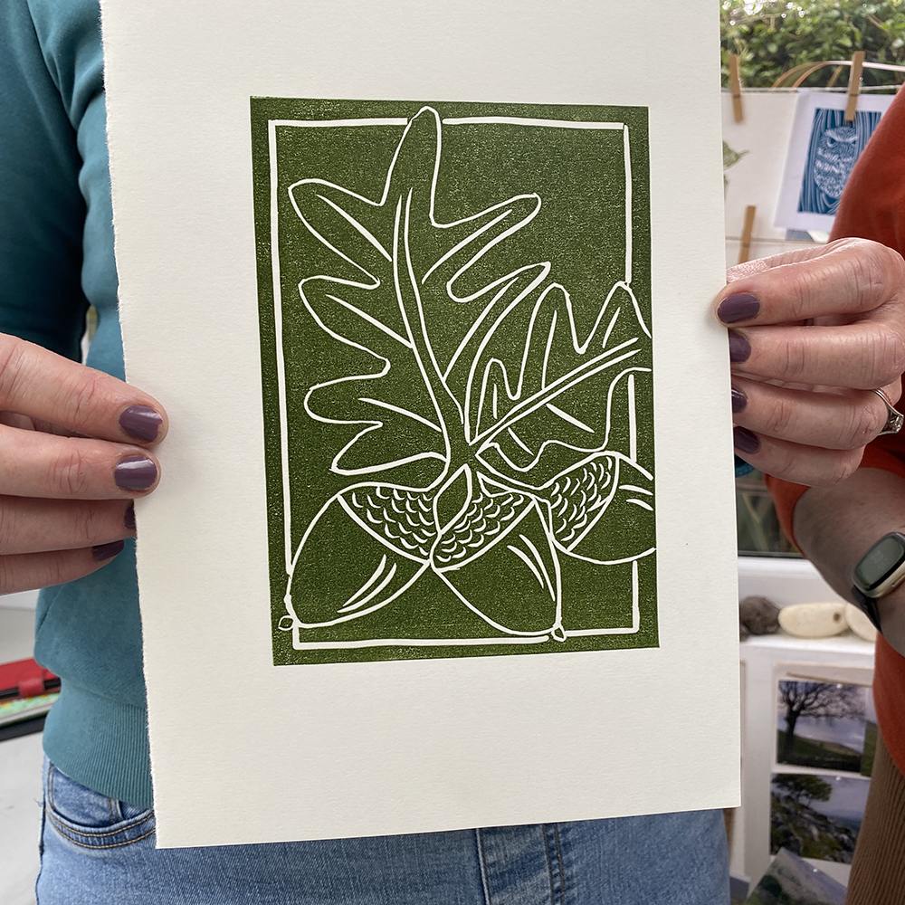 Design_York's tweet image. Yesterday’s #linocut #workshop. 👏👏👏
Would you like to have a go? A few places left for summer, or join my online course.

#linoprinting #printmaking #reliefprinting #northyorkshire #york #onlinecourse #printmakingworkshop