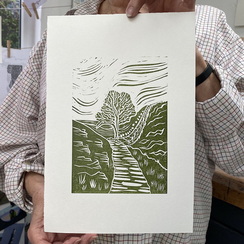 Design_York's tweet image. Yesterday’s #linocut #workshop. 👏👏👏
Would you like to have a go? A few places left for summer, or join my online course.

#linoprinting #printmaking #reliefprinting #northyorkshire #york #onlinecourse #printmakingworkshop