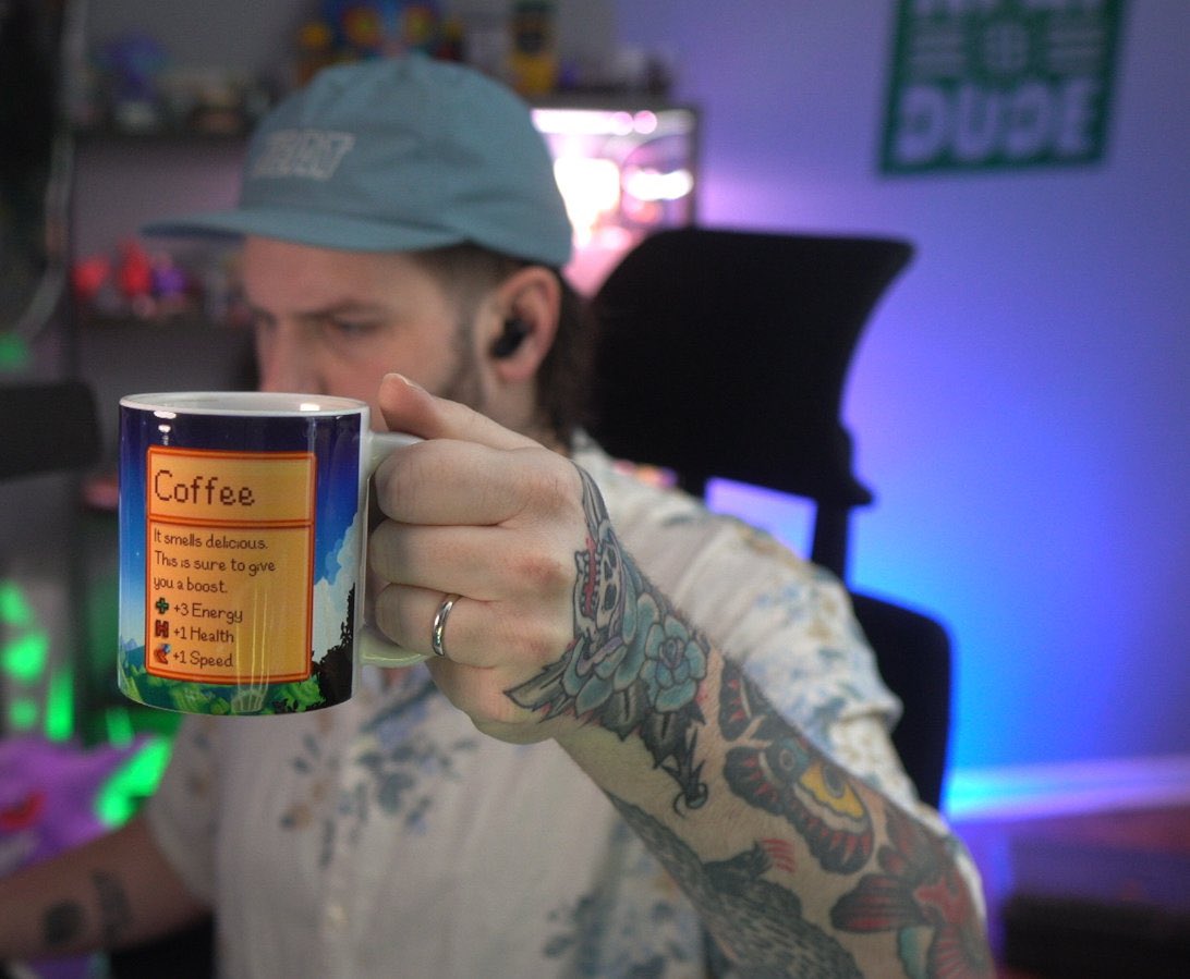 chrismel tweet media