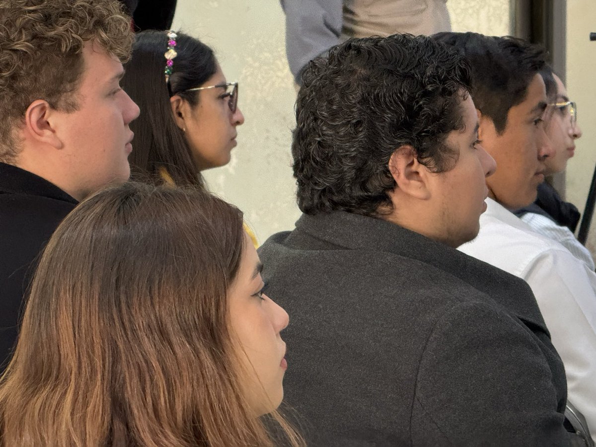 XerardoRM's tweet photo. Damos la bienvenida a las y los estudiantes del Parlamento Universitario 2024, deseando que de los trabajos de este evento emanen las iniciativas y propuestas que permitan incidir a la juventud en la vida pública de #Zacatecas. 

#xerardoasiconequis https://t.co/e0GAeQO6kV