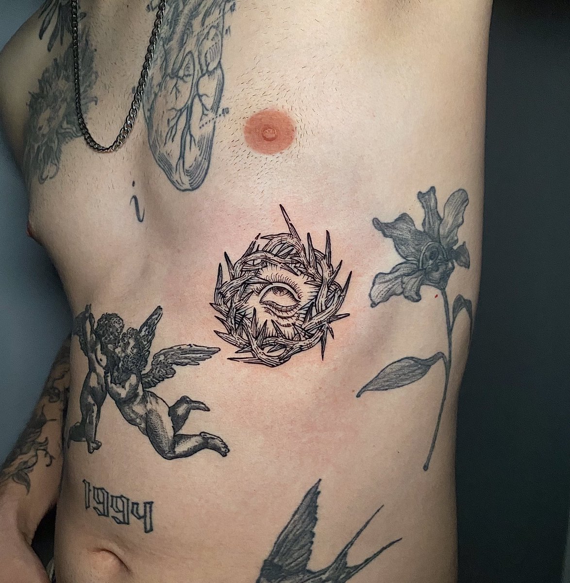 mueregoloza's tweet photo. Una corona de espinas 🔥✨
Citas y cotizaciones x DM ✉️
#tattoo #tattooart #tatuaje #blackwork #xtattoo https://t.co/JPHfKdcZdL