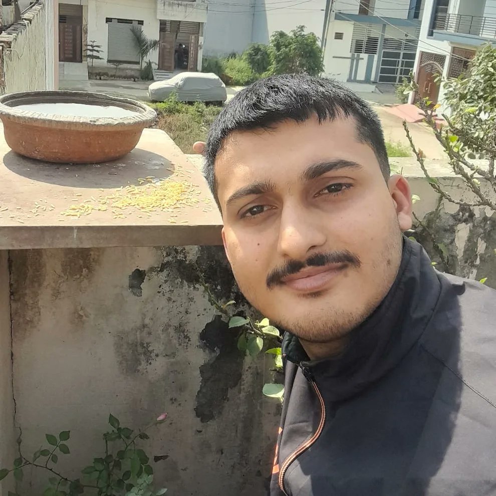 eventsofec's tweet photo. Ishan from #Meerut #UttarPradesh participating in #SelfieForSparrow contest under #कहां_गई_मेरे_आंगन_की_गौरैया Campaign.
#ECForBirds #SparrowDay2024 #ilovesparrows https://t.co/AwvOVSye2g