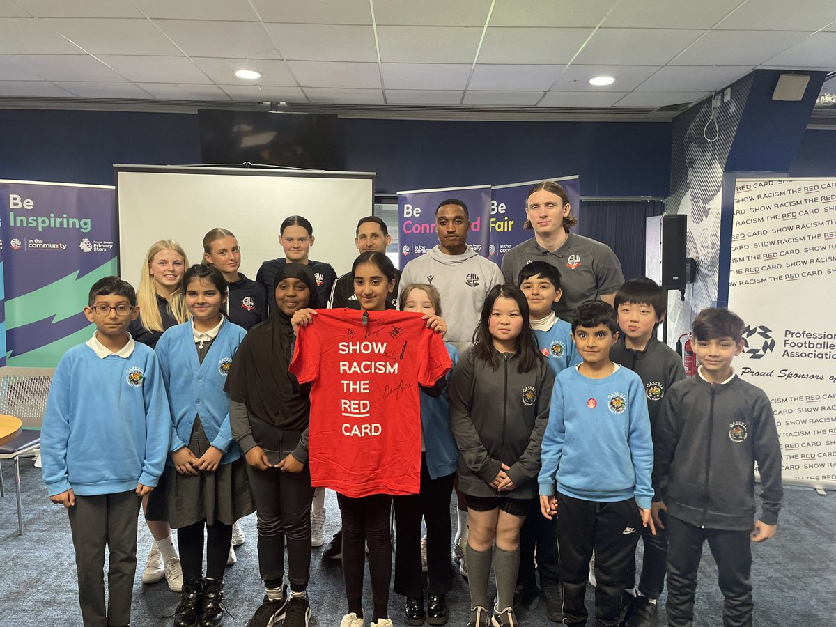 Day 2/5 of our educational events with @OfficialBWITC @OfficialBWFC was amazing. Special thanks to first Team players @jondadi @Victor_Ade_9 @PFA @de4no22 and @BWFCWomen players Eleanor Seals, Milla Hodson, and Laila Stanley for joining us today. @demimorris1994 #SRTRC