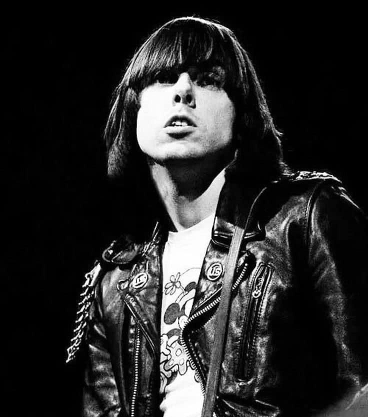 “I always thought that if I were doing something, I should be fully serious about it and do whatever I can to make it good.” Johnny Ramone. The G.O.A.T. 🎸 #JohnnyRamoneArmy #JohnnyRamone #Ramones