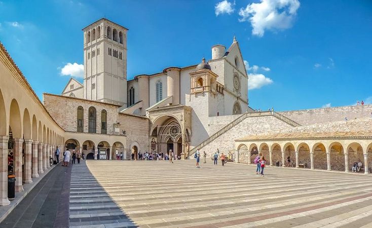 AnemosTours's tweet image. 🕊️ Embarking on a Franciscan Pilgrimage to Assisi. A journey that transcends time and space. Walking in the footsteps of St. Francis, we explore ancient basilicas, hidden hermitages, and sacred sites. 🌿✨ #AssisiPilgrimage #StFrancis #SpiritualJourney… dlvr.it/T4Jhnx