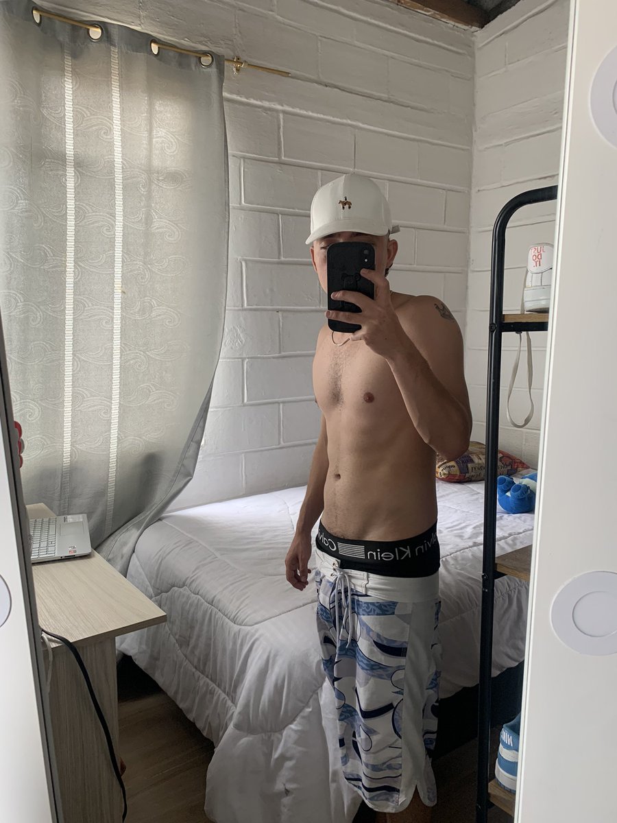 jmateopelaez's tweet photo. Rt montó el video 😈🥵@piroror520 @Seducedstraigth  @EventosGayMed @gayporn_videos https://t.co/Ha71e6uoQQ