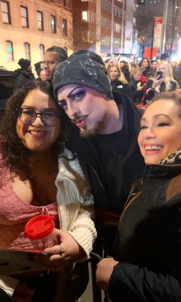 Best time of my life be able to enjoy George at @MoulinRougeBway with my daughter Nathaly!! Thank You @BoyGeorge for your attention with my daughter and your eyelashes🥰 🤩🎭♥️🌹