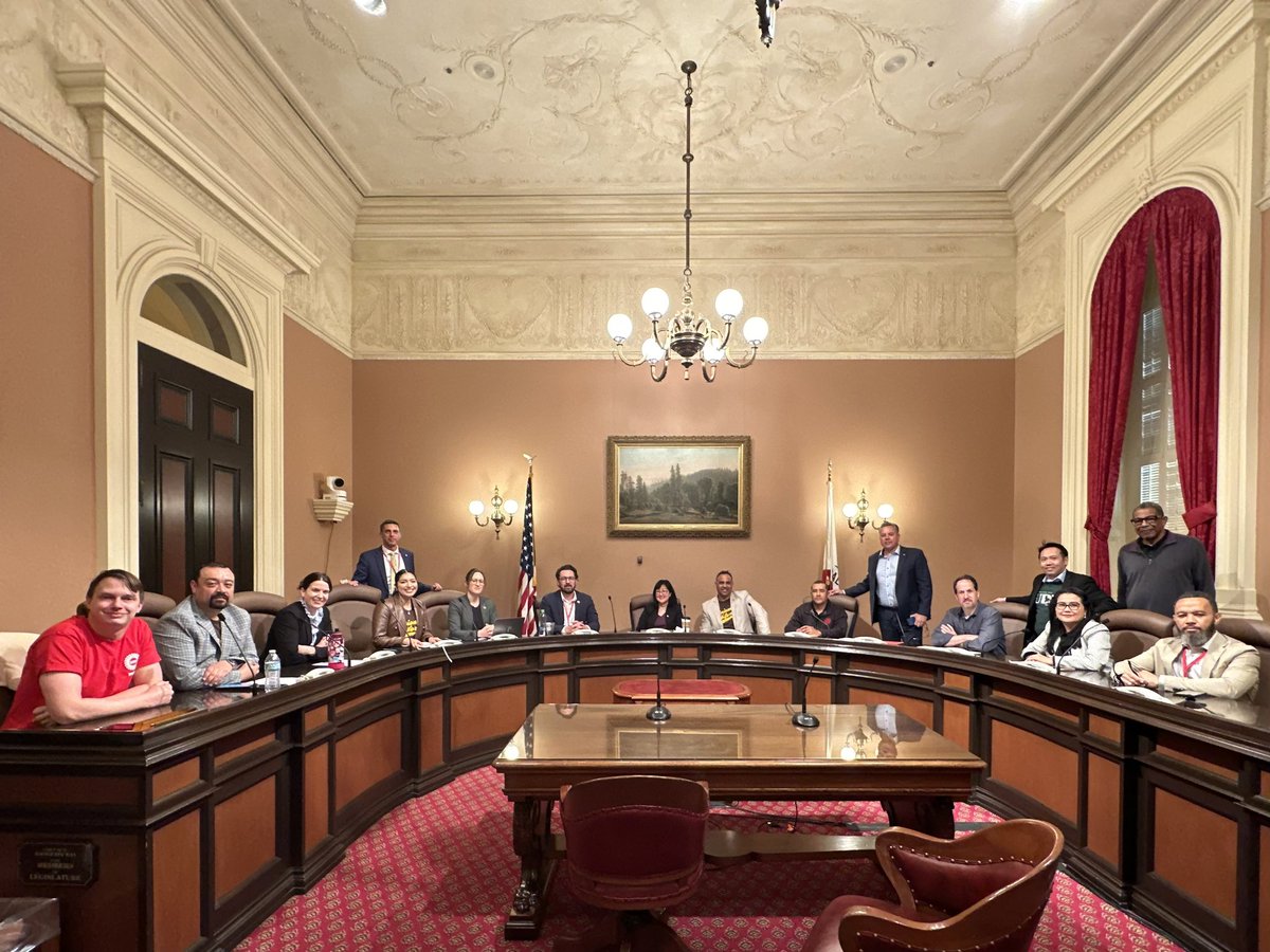 Our Labor Council and Building Trades family from San Diego in Sacramento meeting with our San Diego legislators to advocate for legislation that will protect and improve the lives of all working families in California. ✊ @CA_Bldg_Trades @CaliforniaLabor @SD_BldgTrades