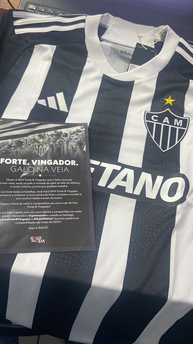 94William13's tweet photo. Acabei de receber um presentão aqui no trabalho…obrigado @GaloNaVeia #EuSouForteeVingador #GaloNaVeia
Ser forte e vingador tem seus privilégios 😍🐓 https://t.co/hSrUGXyooW