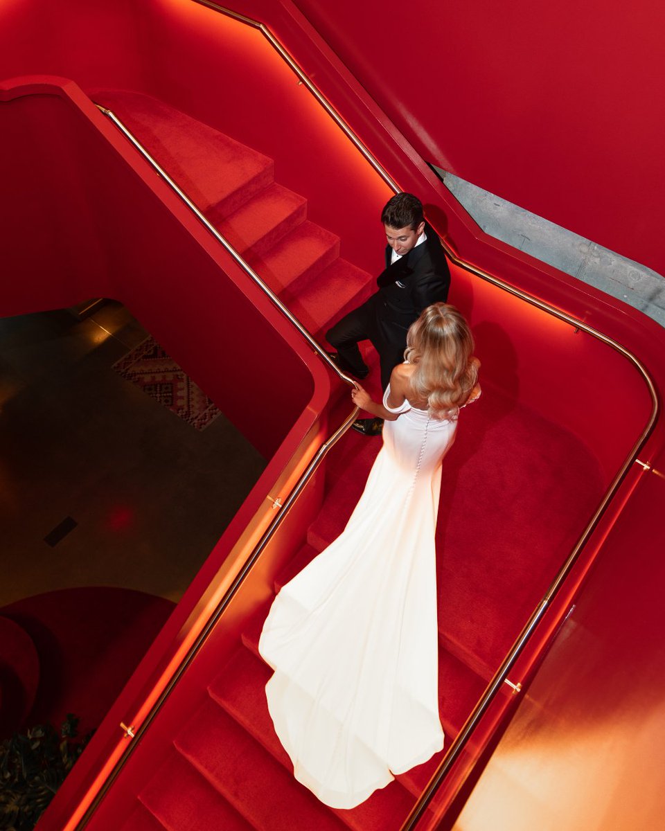 virginhotels's tweet photo. Take your wedding dreams to new heights at @virginhotelsnyc ✨  #VirginHotels
📸 @claudiaoliverphoto https://t.co/NTy6naULFD