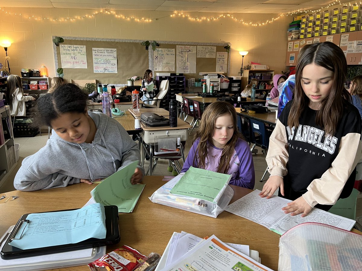 Karen Jansen tweet media