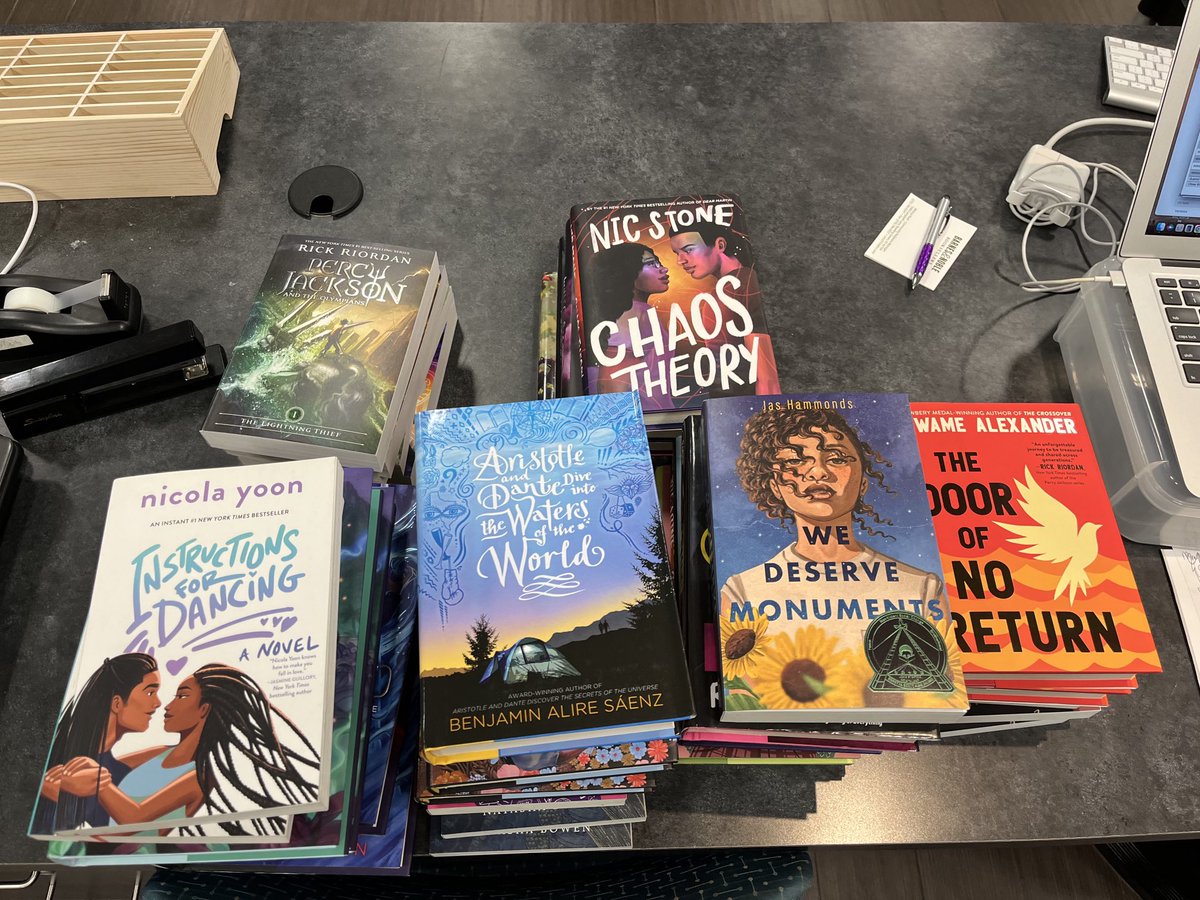 ⁦@WC_Dragons⁩ has the best Youth services center! Thank you so much for the book donation and for granting my wish!!!!  We will have some more readers for sure! ⁦<a href="/WarrenCoSchools/">Warren Co Schools</a>⁩