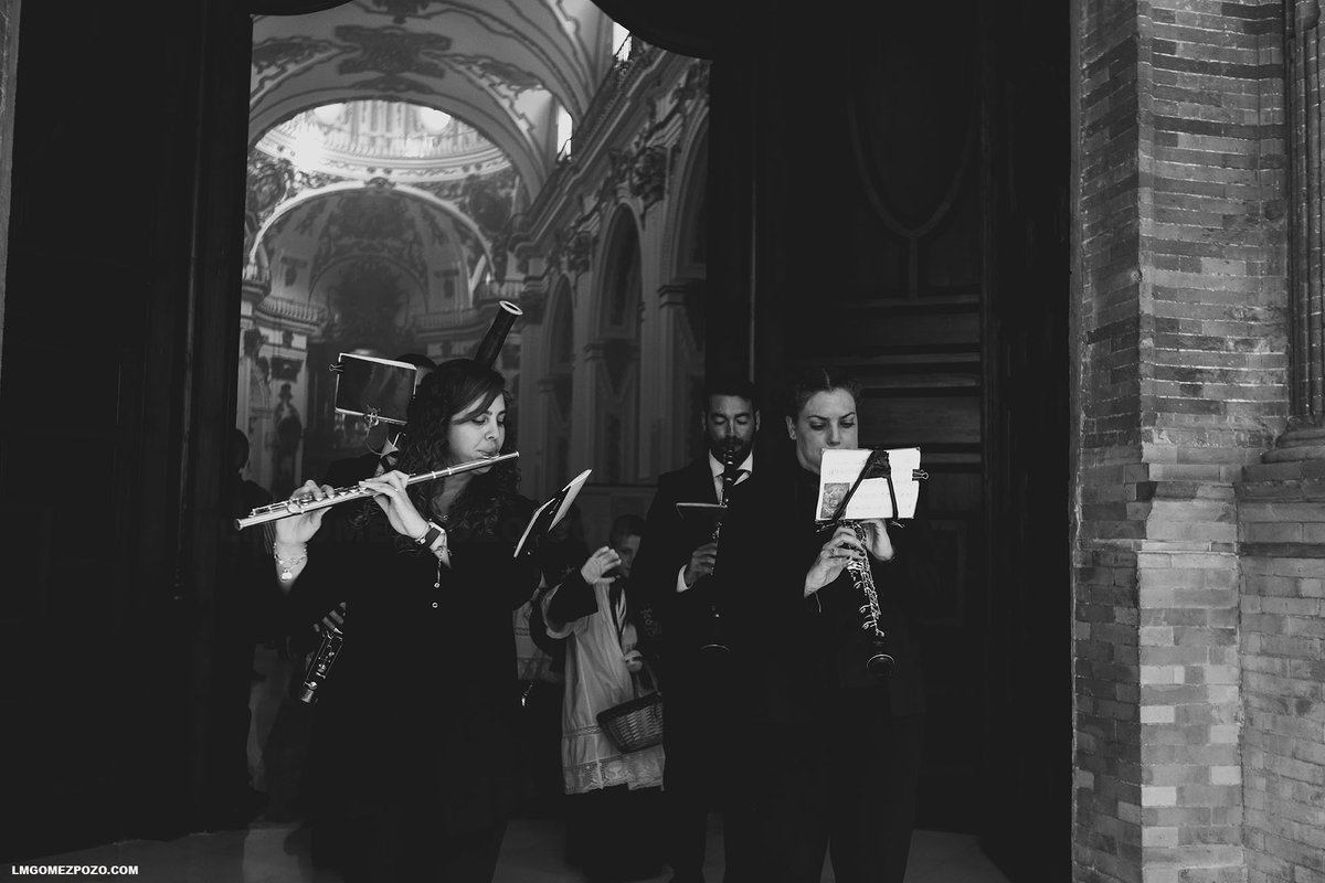 LMFotosCofrades's tweet photo. @HdaddelaColumna @miguepureza -El mejor Patrimonio es el Humano-El traslado de
@Archic_Huerto @CMCaridad 
#CofradiasMLG https://t.co/S14QcjV7LI