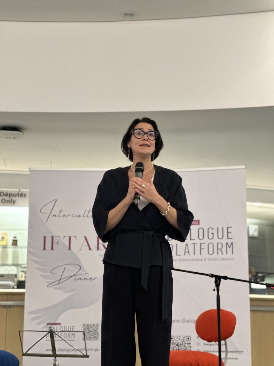 Dialogue Platform tweet media