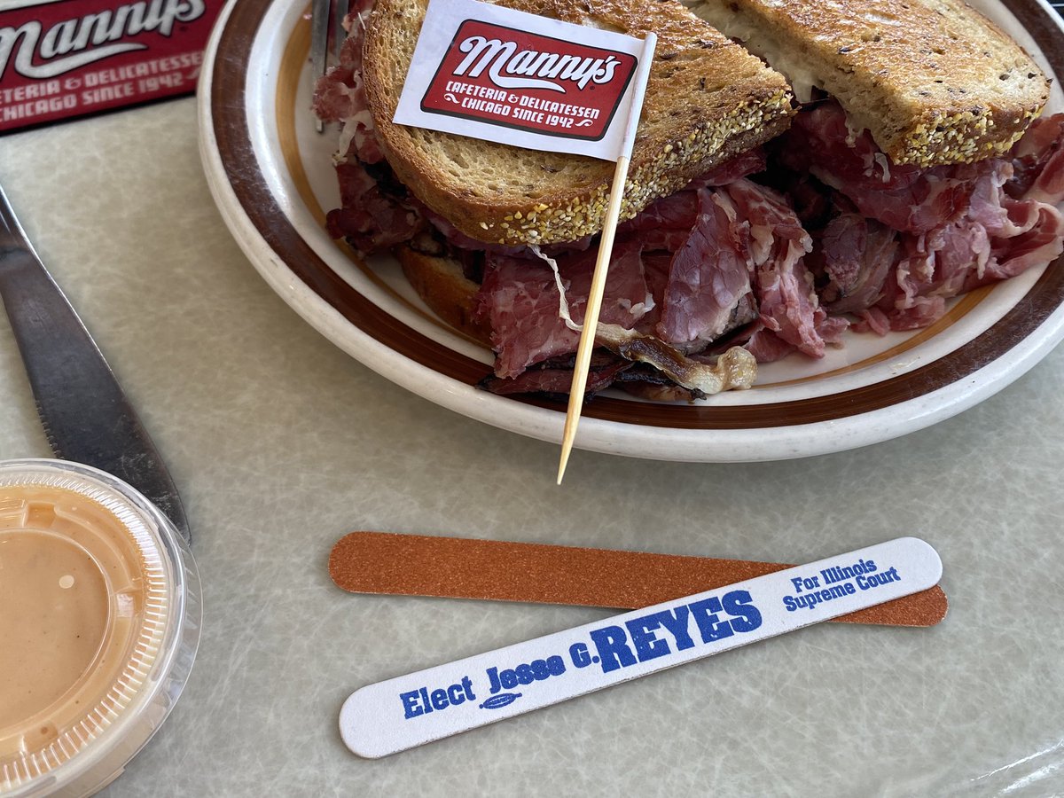 LaaibaMahmood's tweet photo. @mannysdeli @redlineproject @ClaytonforCook @BobFiorettiChi @DemConvention @EileenCookCnty Jesse G. Reyes, Illinois Appellate Court Judge and candidate for Illinois Supreme Court Justice, handed out nail files with campaign messaging @mannysdeli. 

@redlineproject https://t.co/h7VEal1kGg