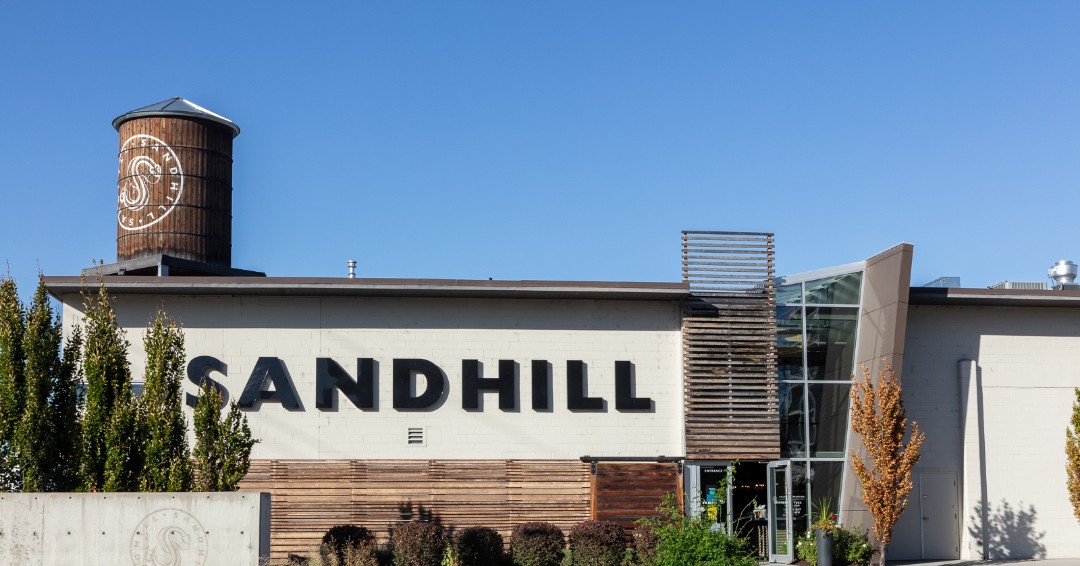 Come unwind during Happy Hour where you can indulge in your favourite wines for just $6, Tuesday through Saturday from 3pm to 6pm. Don't forget to swing by Sandhill's Urban Winery on Fridays to enjoy live music starting at 4:30pm.