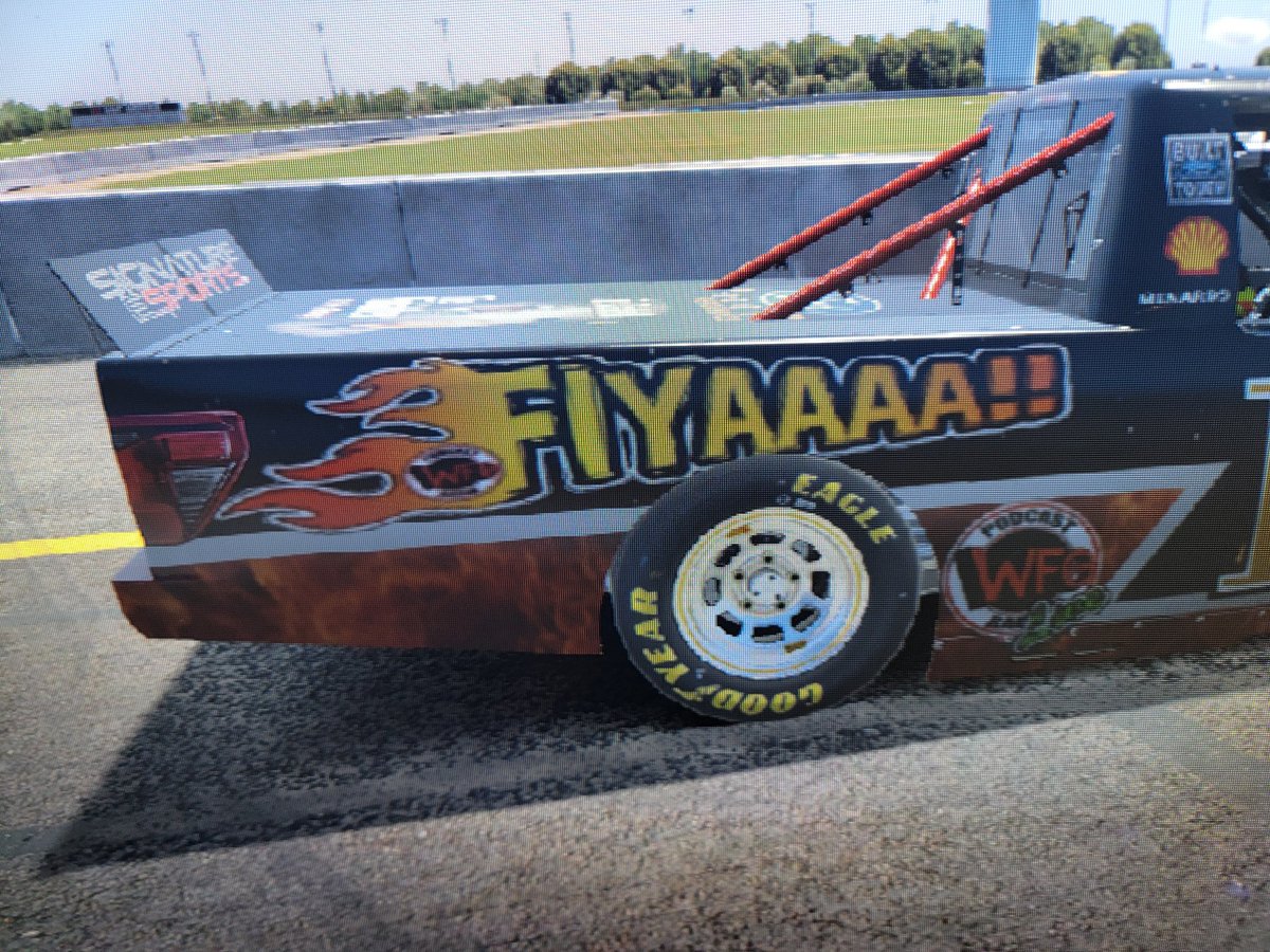 Millerman2Brian's tweet photo. Tonight's truck series Allstar race on @iRacing, I'm gonna run a special @WFORadio @WFOJoe paint scheme!!! Yall check out this on  #fiyaaaaa paint job.  CHOP SHOP SERIES.  watch at 8:30 on Signature Esports on YouTube. https://t.co/LkjkRzQ9SO