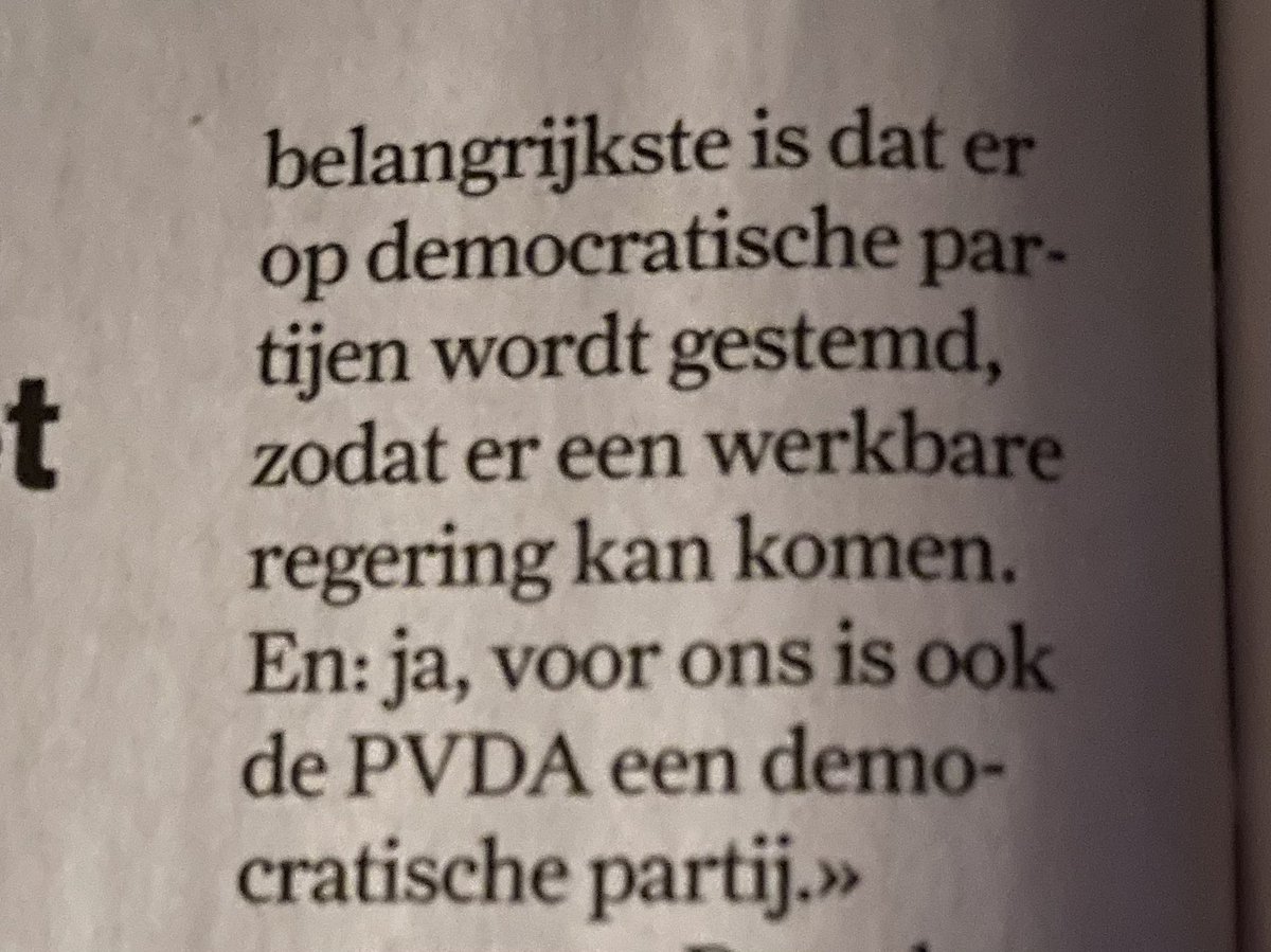 decanjere's tweet photo. @vakbondABVV @Humo @UlensMira @VOKA_HMaertens @vokavzw Wie er nog aan twijfelt of #abvv extreemlinks is… Voor #Ulens zijn de de communisten gesprekspartners, de grootste partij van Vlaanderen niet. 

Voorts een hallucinant interview, bol van de communistische clichés. 
Er gaan nog véél Vanhools en Callebauts volgen! Merci Miranda https://t.co/D5we5RgpOC