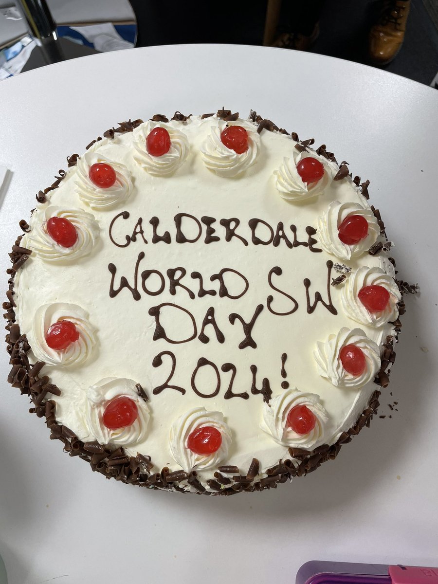 Happy World Social Work Day ⭐️ I’ve had a brilliant day with our wonderful DASS & AD visiting teams across the Borough! Great convo and great cake 🍰 Proud to be a Social Worker! #WSWD2024 @CathGormally @Calderdale @robintuddenham