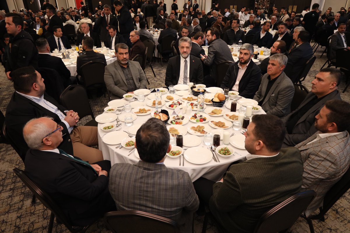 TBMM Başkanvekilimiz Sayın <a href="/bybekirbozdag/">Bekir  Bozdağ</a> ile birlikte Şanlıurfa Valiliğinin düzenlediği sanayici iş insanları buluşması iftar programına katıldık.

Ortak akıl ve işbirliği içinde Türkiye Yüzyılı’nda daha güçlü bir Şanlıurfa inşa edeceğiz. #HazırızKararlıyız 

<a href="/RTErdogan/">Recep Tayyip Erdoğan</a> <a href="/Akparti/">AK Parti</a>