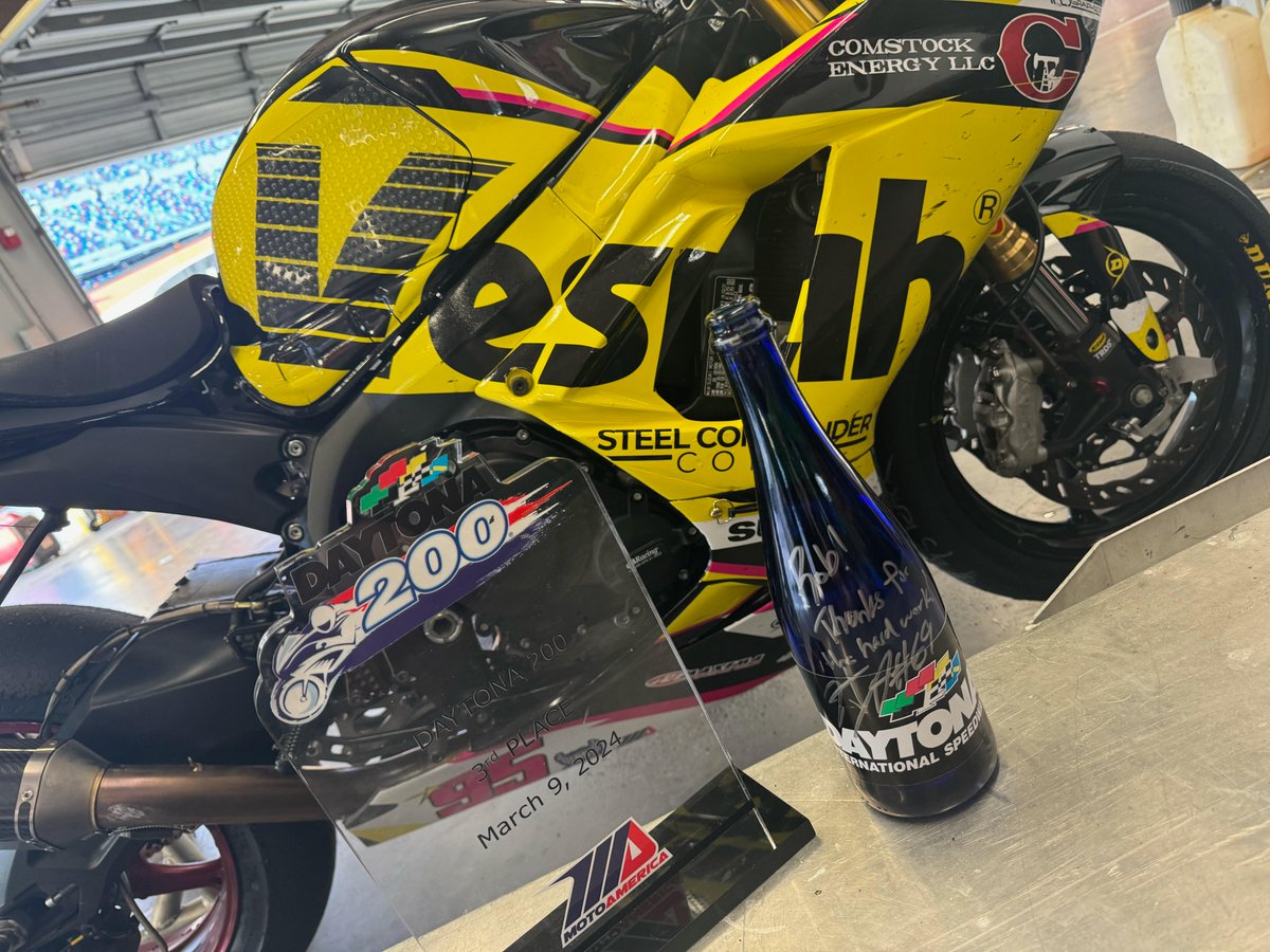 🏆🏆🏆 Vesrah Racing competed in the 2024 MotoAmerica Daytona 200 and came P3! Made up of The Mid-Ohio School's own Performance Track Riding instructors, including head instructor Mark Junge, this team will compete at this year's MotoAmerica SuperBikes at Mid-Ohio, Aug. 16-18.