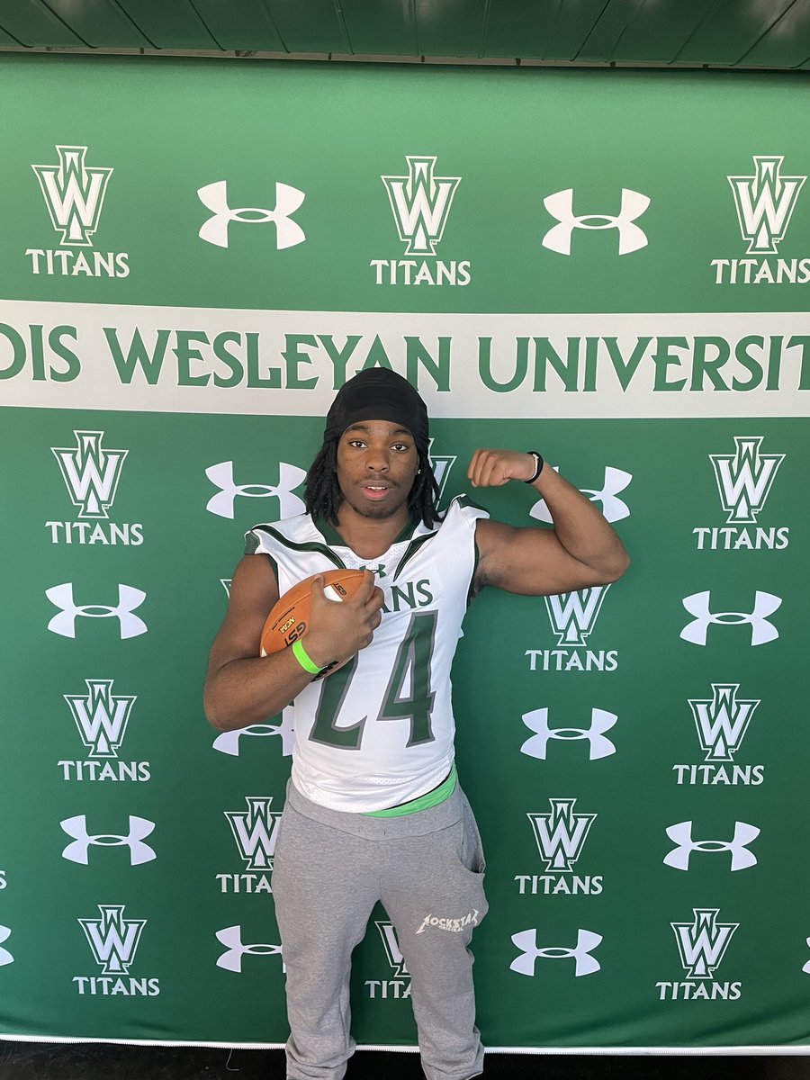 Happy to announce I received an offer from Illinois Wesleyan.Thank you for the opportunity <a href="/IWUTitanFball/">ILLINOIS WESLEYAN FOOTBALL</a> <a href="/CoachLlamas_3/">Coach Llamas</a> <a href="/NCHSPanthersFB/">North Central Football</a> @CoachHartNC
